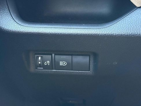 Used 2019 Toyota RAV4 LE w/ All Weather Liner Package image 27