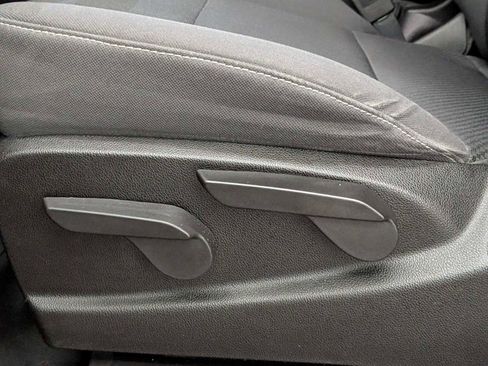 Used 2014 Chevrolet Silverado 1500 LT image 18