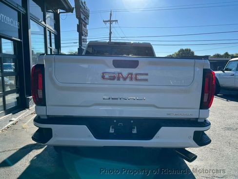 Used 2022 GMC Sierra 2500 Denali image 5