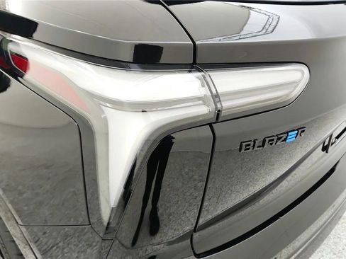 New 2026 Chevrolet Blazer EV SS image 18