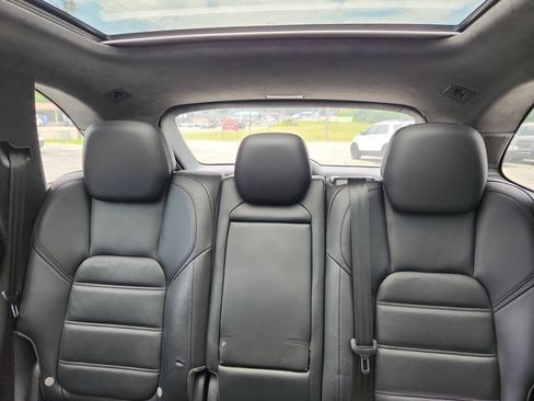 Used 2015 Porsche Cayenne Turbo AWD/4WD image 14