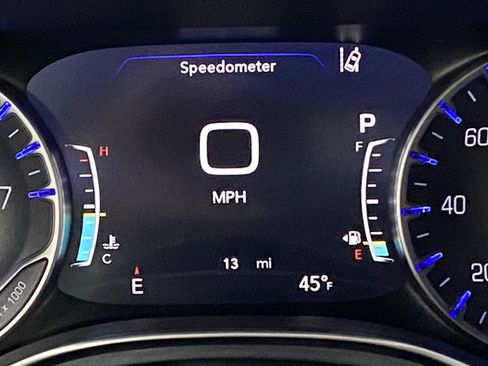 New 2026 Chrysler Pacifica Limited w/ S Appearance Package AWD/4WD image 6