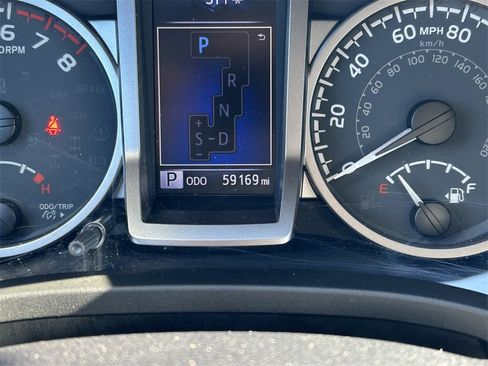 Used 2020 Toyota Tacoma SR5 image 33