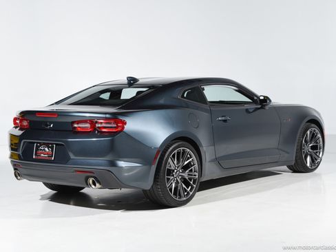 Used 2021 Chevrolet Camaro LT image 5