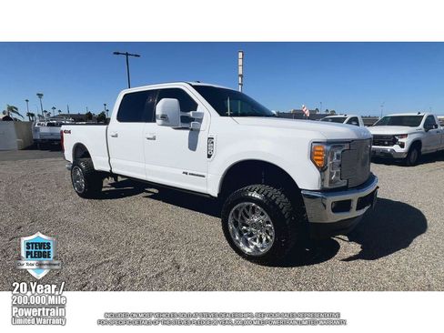 Used 2017 Ford F250 XLT w/ XLT Value Package AWD/4WD image 4