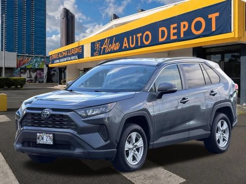 Used 2021 Toyota RAV4 LE AWD/4WD image 1