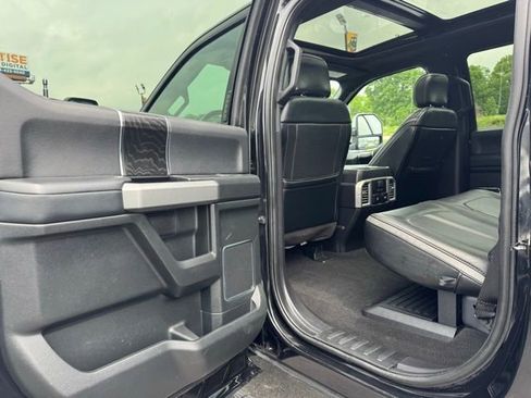 Used 2019 Ford F250 Platinum w/ Platinum Ultimate Package AWD/4WD image 26