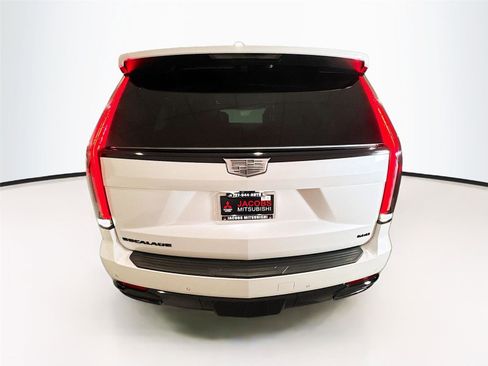 Used 2023 Cadillac Escalade ESV Sport Platinum w/ LPO, ONYX Package AWD/4WD image 30