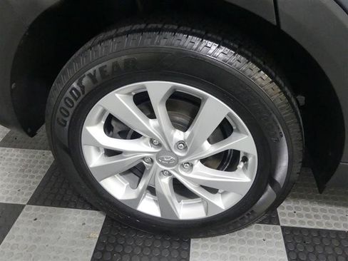 Used 2019 Hyundai Tucson SE w/ Cargo Package FWD image 16