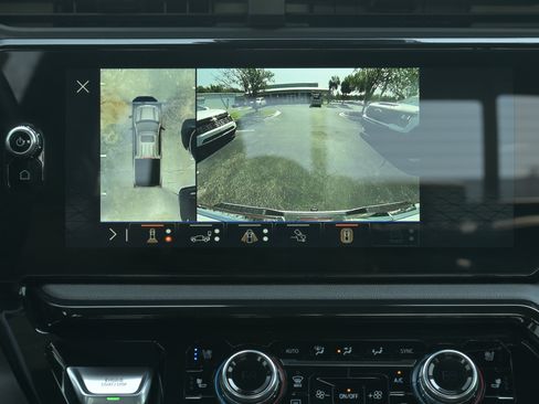 Used 2026 GMC Sierra 1500 AT4 w/ AT4 Premium Package AWD/4WD image 21