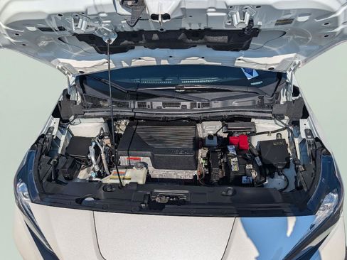 Used 2019 Nissan Leaf SL w/ SL Technology Package FWD image 23