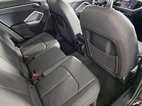 Used 2022 Audi Q3 2.0T Premium Plus w/ Premium Plus Package AWD/4WD image 25