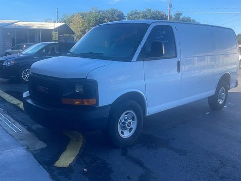 Used 2015 GMC Savana 2500 RWD image 3