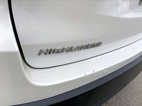 Used 2015 Toyota Highlander Limited image 30