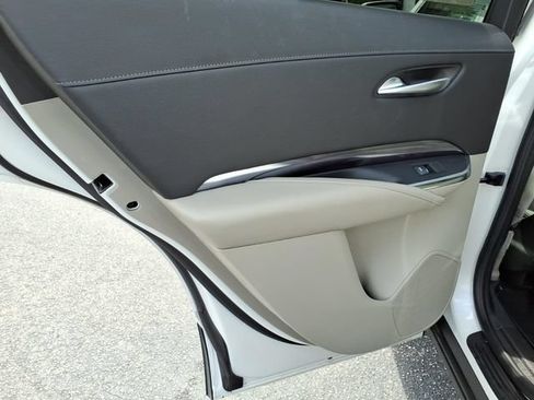 Certified 2023 Cadillac XT4 Luxury w/ Cold Weather Package FWD image 15
