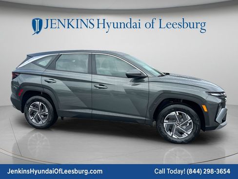 New 2026 Hyundai Tucson Blue SE AWD/4WD image 2
