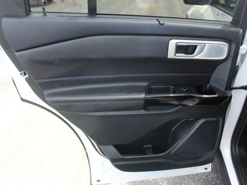 Used 2023 Ford Explorer ST w/ Equipment Group 401A AWD/4WD image 19
