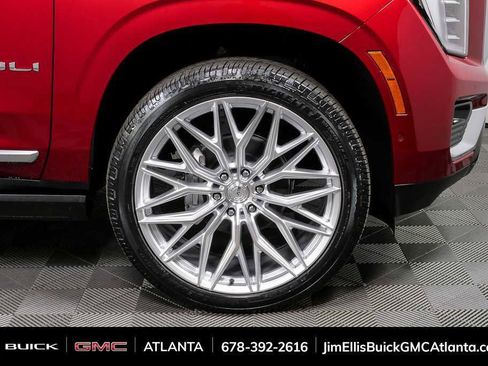New 2026 GMC Yukon Denali w/ Denali Reserve Package AWD/4WD image 39