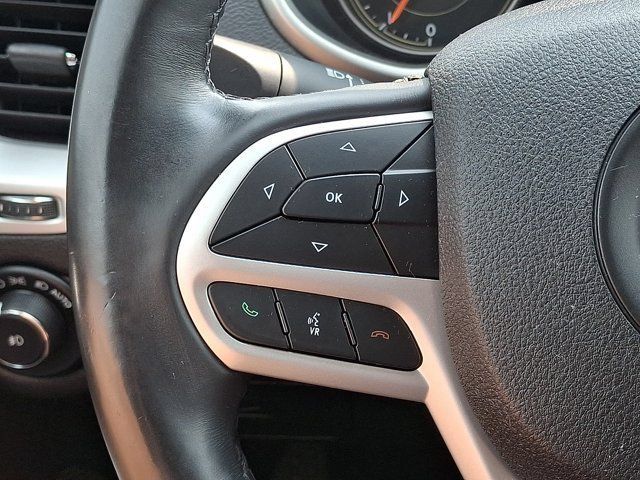 Certified 2018 Jeep Cherokee Latitude Plus AWD/4WD image 25