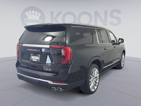 New 2026 GMC Yukon XL Denali w/ Denali Reserve Package AWD/4WD image 7