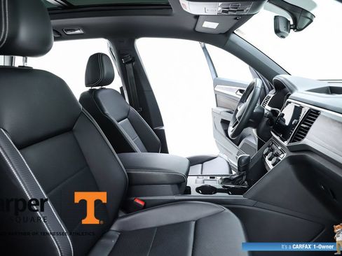 Used 2023 Volkswagen Atlas Cross Sport SE w/ Panoramic Sunroof Package FWD image 36