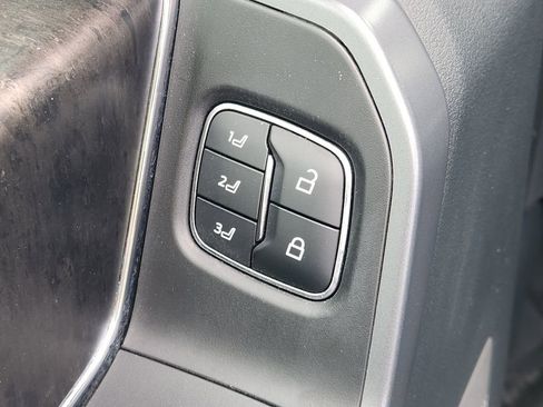 Used 2021 Ford F150 Lariat w/ Equipment Group 501A Mid AWD/4WD image 16