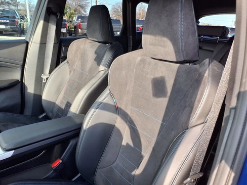 Used 2025 BMW X1 xDrive28i w/ Premium Package image 16