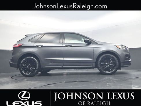 Used 2022 Ford Edge SE w/ Black Appearance Package image 20