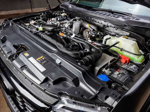 Used 2026 Ford F450 Platinum w/ Platinum Plus Package image 39