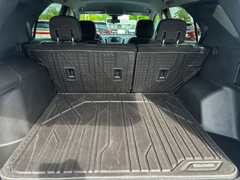 Used 2020 Chevrolet Equinox LT w/ Driver Convenience Package AWD/4WD image 20