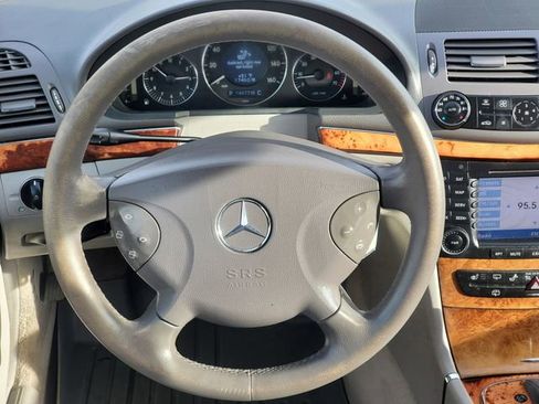 Used 2006 Mercedes-Benz E 350 4MATIC Wagon image 21