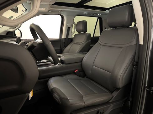 New 2025 Ford Expedition Max Active image 25