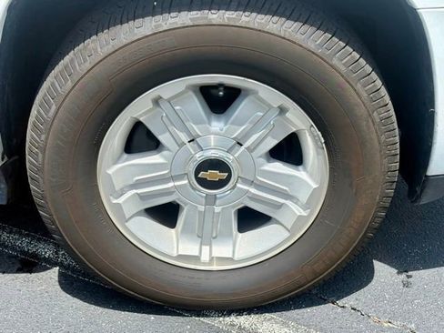 Used 2011 Chevrolet Tahoe LT w/ Suspension Package, Off-Road RWD image 29