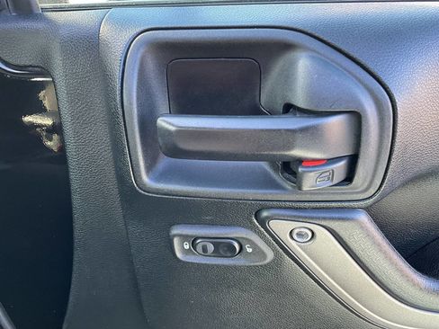 Used 2018 Jeep Wrangler Sport image 38