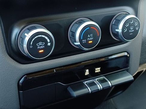 Used 2019 RAM 1500 Big Horn AWD/4WD image 21