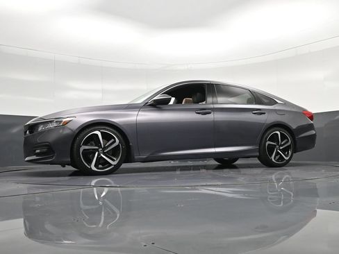 Used 2019 Honda Accord Sport image 25