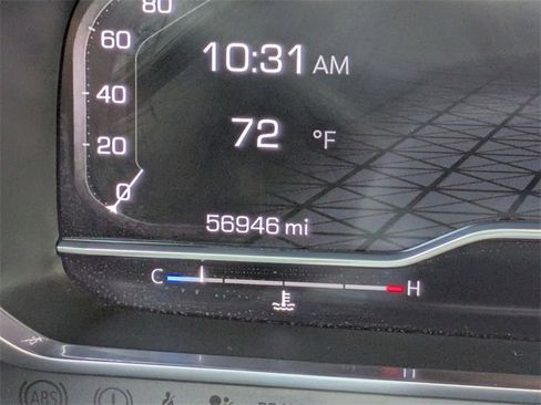 Used 2023 GMC Yukon SLT image 17