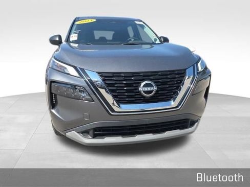 Used 2023 Nissan Rogue S FWD image 3