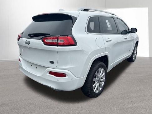 Used 2016 Jeep Cherokee Overland w/ Technology Group AWD/4WD image 4