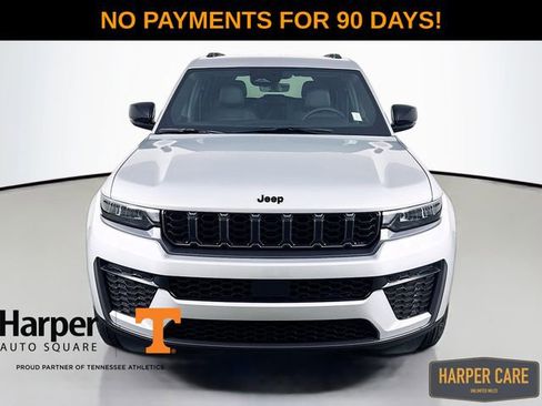 New 2026 Jeep Grand Cherokee Altitude image 2