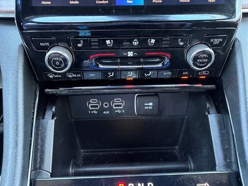 Used 2023 Jeep Grand Cherokee Summit w/ Advanced Protech Group IV AWD/4WD image 19