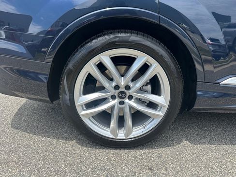 Used 2025 Audi Q7 3.0T Premium Plus AWD/4WD image 23