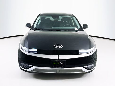 Used 2024 Hyundai Ioniq 5 SEL image 2