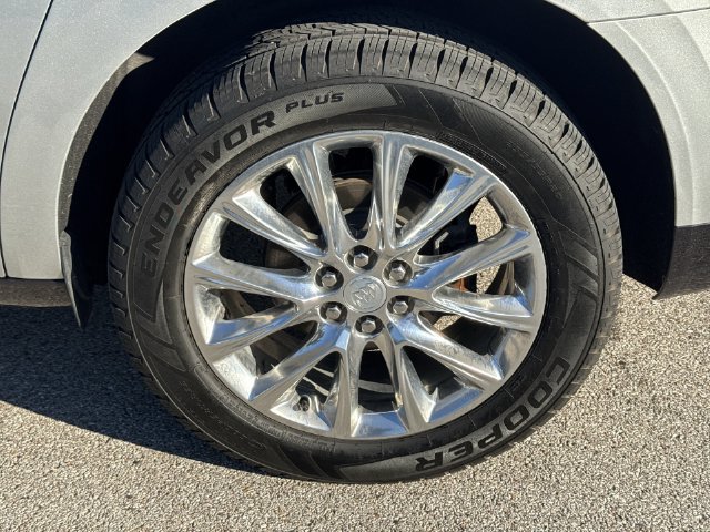 Used 2021 Buick Enclave Essence w/ Sound and Sites Package FWD image 34