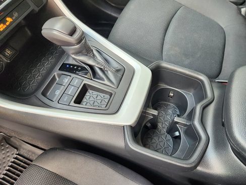 Used 2023 Toyota RAV4 LE FWD image 19