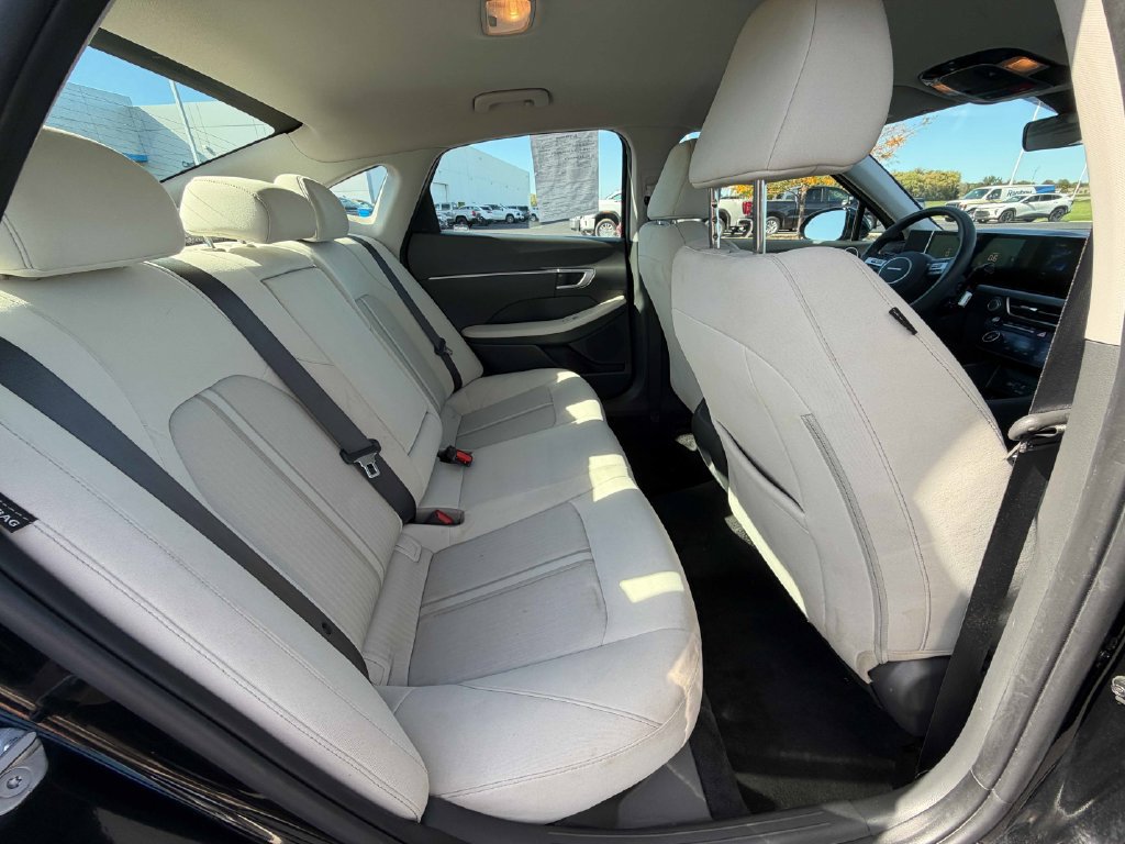 Used 2025 Hyundai Sonata SEL FWD image 25