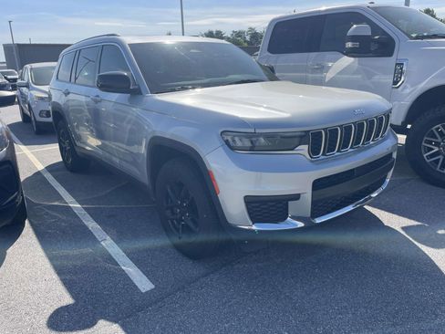 Used 2021 Jeep Grand Cherokee L Laredo w/ Luxury Tech Group I image 1