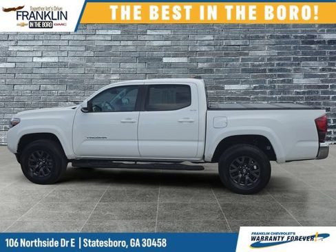 Used 2023 Toyota Tacoma SR5 RWD image 2
