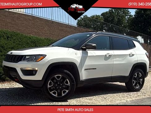 Used 2018 Jeep Compass Trailhawk w/ Cold Weather Group AWD/4WD image 1