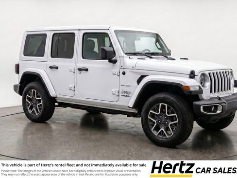 Used 2025 Jeep Wrangler Sahara image 1